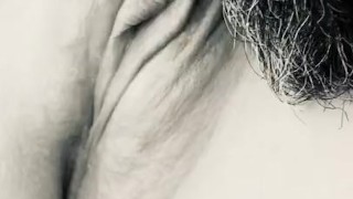 Homemade licking till orgasm in retro style