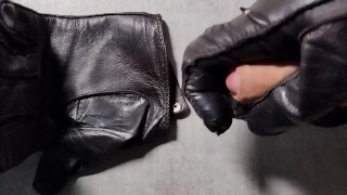 Leather gloves wank