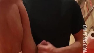 HANDSOME TEEN GUY JERK OFF
