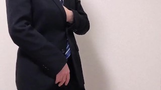 スーツリーマンの1週間分の精液放出オナニー！！勢いも量もすごい大量射精で手から漏れ出る【サンプル動画】