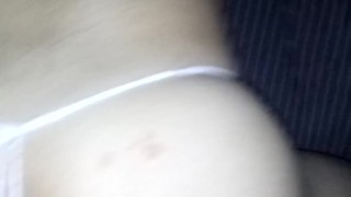 Culeándome a una putita trans