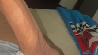 Tuve una ereccion al recordar como se veía mi maestra