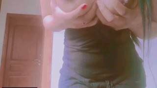 حويني احبيبة من بزازلي خشي زبك بين فرقة بزازلي و ديه و جيبو اححح بغيت نشوف حليبك فوق بزازلي🤤