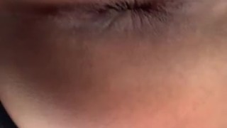 Skinny twink opens his asshole 🍑