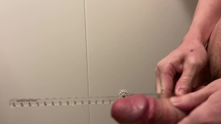 巨根チンポの大きさ計測