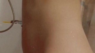 Girl masturbates hardcore while husband is at work