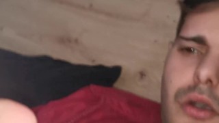 Chico cum a escondidas