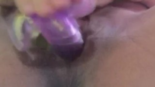 Come and help me, my rich vagina