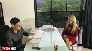 Pegou Dinheiro Emprestado Comigo E Pagou Com Sexo