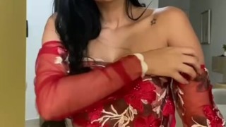 Ana Onlyfans TOP CREATOR account leaked. Latina Onlyfans creator rubs her boobs.