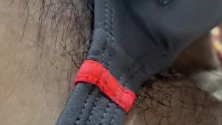 滲み出る我慢汁に興奮して思わず射精