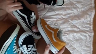 let the cum fly all over these hot Vans 🥰