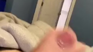 TEEN BOY JERKING AND CUMMING QUICKY