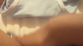 Una rica dedeada quiero leche