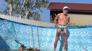 #380 Huge boss fucked a cute guy right in the pool while none of the neighbors saw