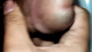 Jakol habang nanood ng Porn