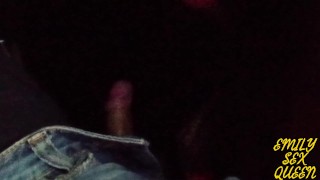 Invite a mi cita de tinder al cine y terminamos cogiendo - Emily Sex Queen