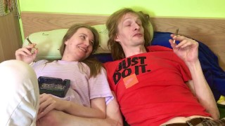 Smoke and talk ( Füst és beszélgetés, magyar nyelvű , vicces videó ) talking in Hungarian language