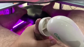 Uso masajeador para masturbarme, muy rico