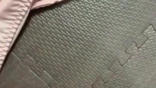 50歳の成熟した妻の脱ぎたてパンティとブラジャーです。汚れています。