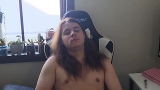 Cumshot in the Gaming Chair