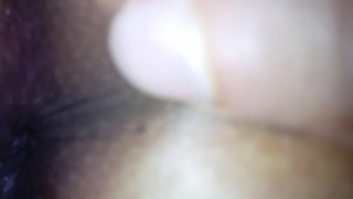 Sus Manos Atras en la Espalda, Trato de Meter Mi Verga Sin Manos