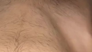 Me hago una paja despues de metersela a chica de tinder