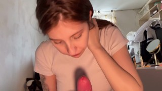 POV СВОДНАЯ СЕСТРЕНКА ХОЧЕТ СОСАТЬ