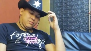 lindo gay se masturba en la camara web