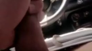 me hago la paja mientras majeno uber