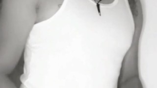 Un video gay en solitario