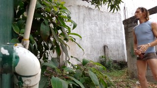 Un hombre extraño se masturba en una tierra extraña: Raba Erre