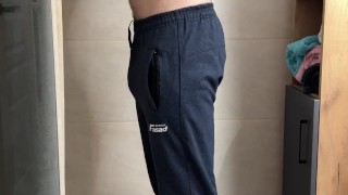 Как правильно мыть хуй в душе !