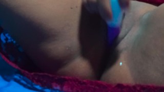 Monja se masturba frente a mí por 100 dólares