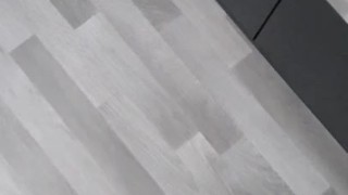 Viens te branler avec moi en converse
