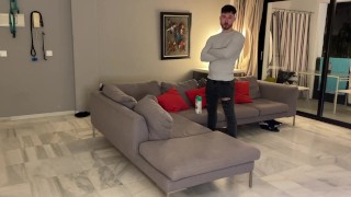 Full sized vore babysitter