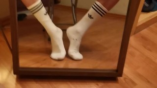 Got hot with my socks and masturbate utill comming