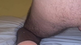 Fudendo meu cuzinho com vibrador parte 2 gozando no final