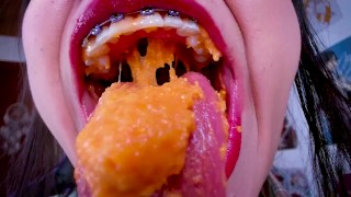 Lila Jordan eating snacks, Vore, Giantess