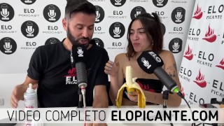 AURA SE TRAGA LA CREMA EN EL CUARTO PICANTE