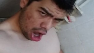 EYACULANDO EN DESNUDEZ CON MUCHOS CHORROS DE LECHE FRESCA 🥛💦🐄