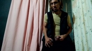 Un adulto jugando en la ventana: Raba Erre