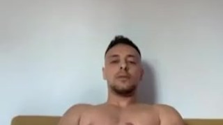 I record str8 curious who masturbates
