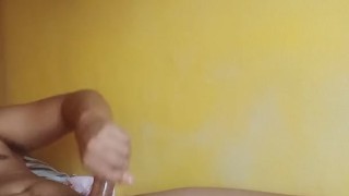 Asian masturbate: madulas ang jakol ni kuya