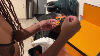 Thank you for 25k subscribers! Anal queen Unboxing our gift 🎁