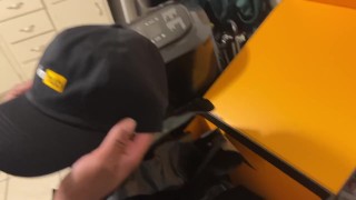 Thank you for 25k subscribers! Anal queen Unboxing our gift 🎁