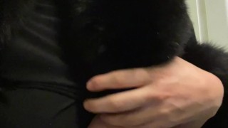 HILDE_FRENCH - UNE JEUNE FEMME SEXY DANS L'AVION