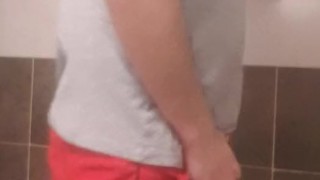 DUCHA CALIENTE PISS CLOTHES