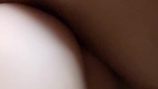 【素人ハメ撮り】前戯なし生挿入される大学生　主観映像　japanese/asian/Amateur/Bigass.日本人/大学生/10代/素人