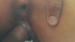 Mi hermanastra me afila la verga con sus nalgas